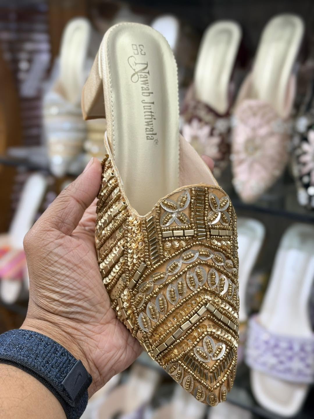 Ladies Shoe