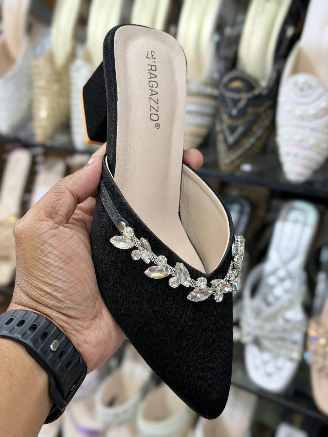 Ladies Shoe